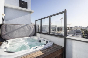 Tel-Aviv Rooftop Jacuzzi Penthouse by Sea N Rent